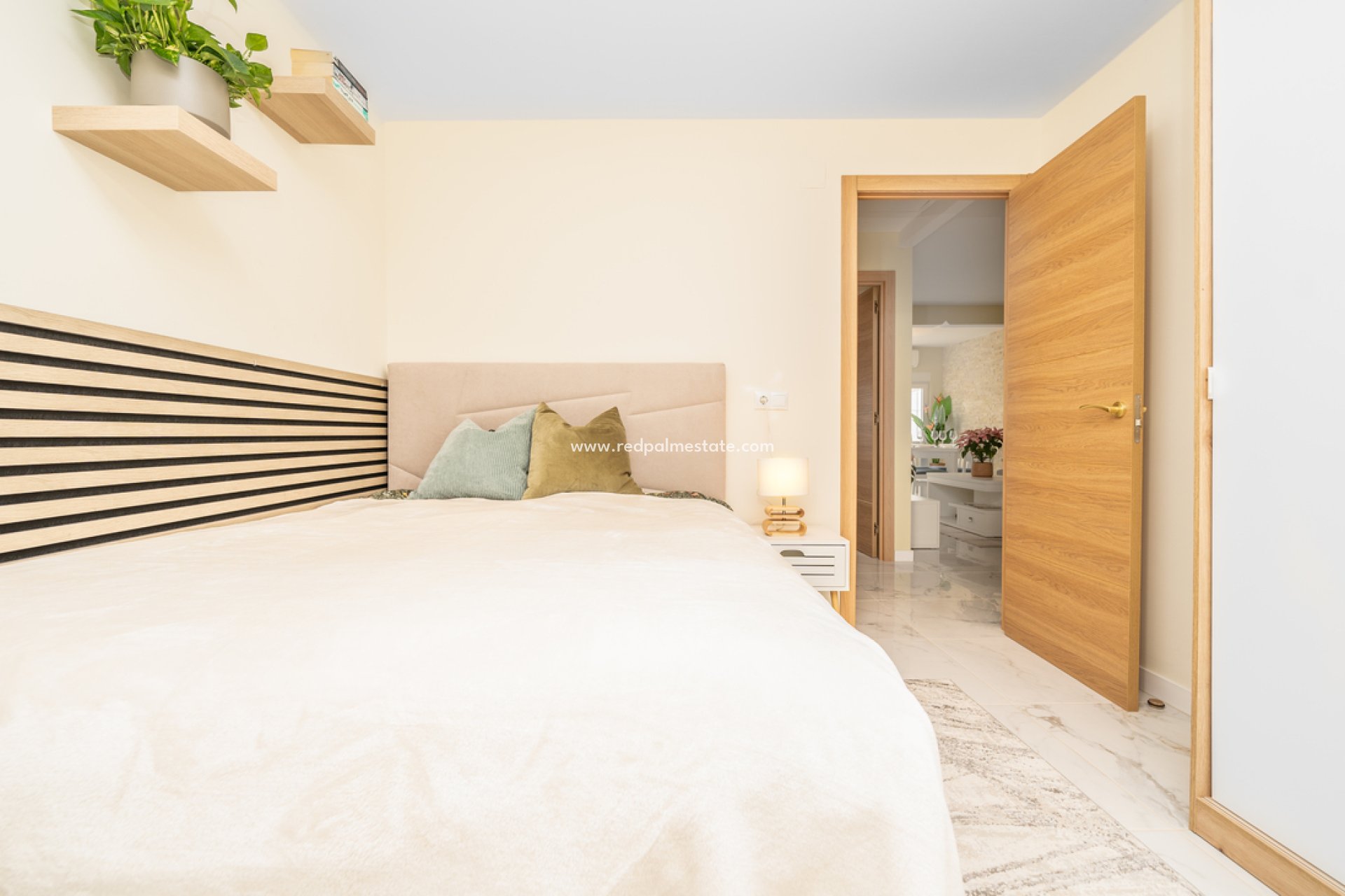 Videresalg - Bungalow -
Torrevieja - La Siesta - El Salado -  Torreta