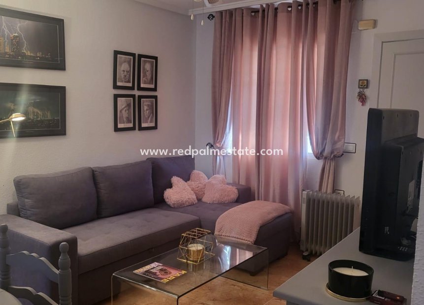 Videresalg - Bungalow -
Torrevieja - La Siesta - El Salado -  Torreta