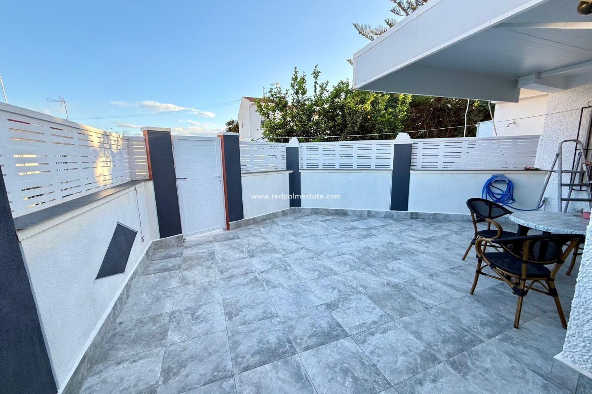 Videresalg - Bungalow -
Torrevieja - La Siesta - El Salado -  Torreta