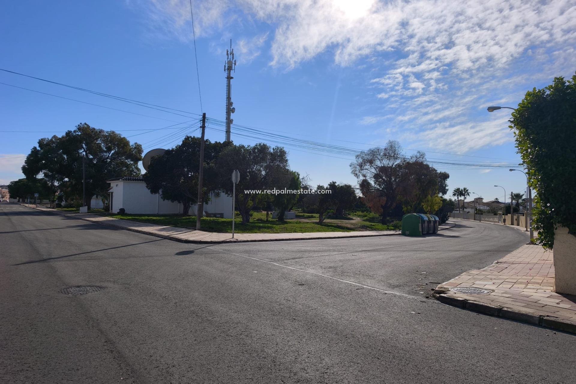 Videresalg - Bungalow -
Torrevieja - La Siesta - El Salado - Torreta