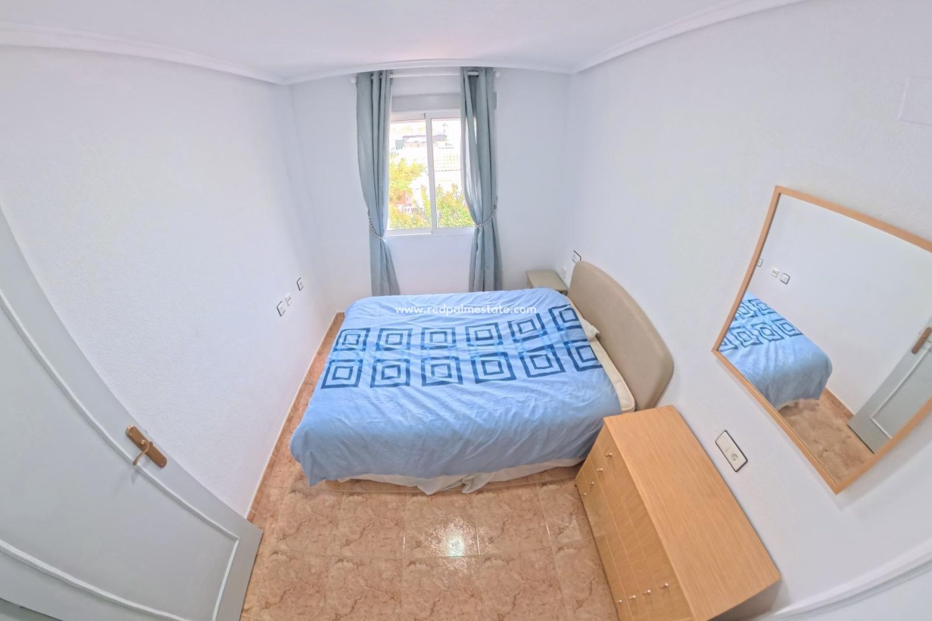 Videresalg - Bungalow -
Torrevieja - La Siesta - El Salado -  Torreta