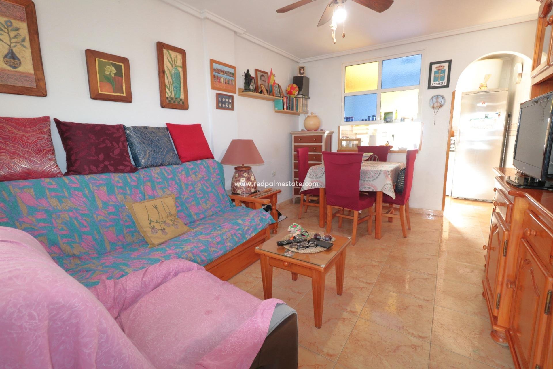 Videresalg - Bungalow -
Torrevieja - La Siesta - El Salado -  Torreta
