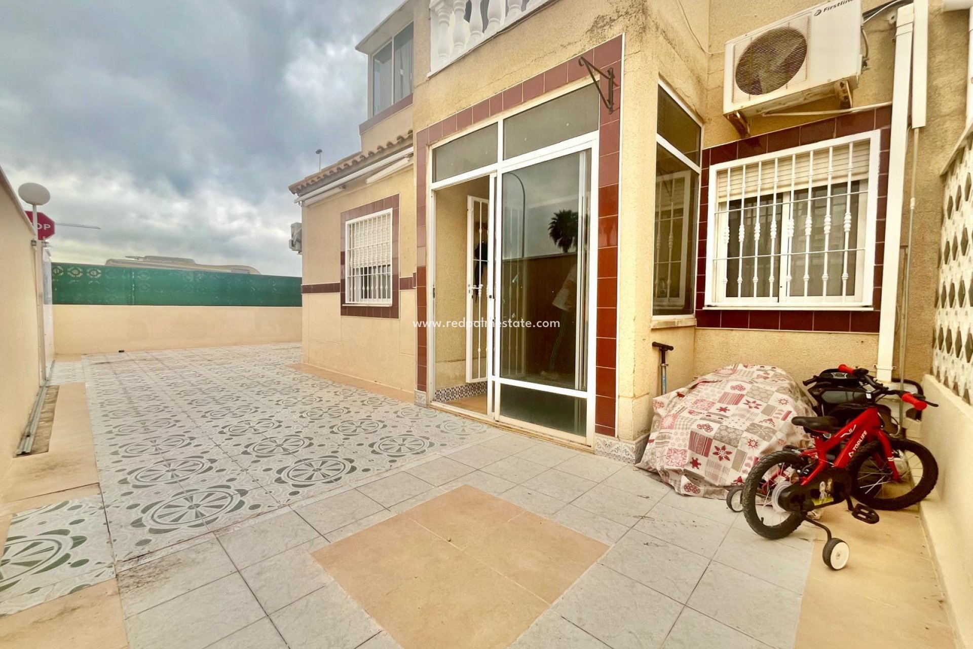 Videresalg - Bungalow -
Torrevieja - La Siesta - El Salado -  Torreta