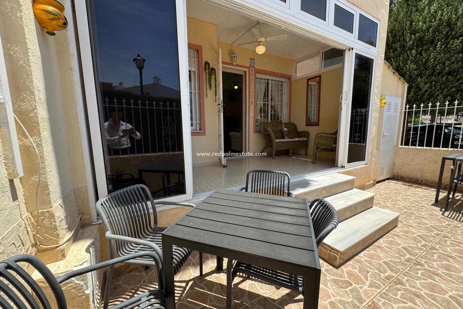 Videresalg - Bungalow -
Torrevieja - La Siesta - El Salado - Torreta