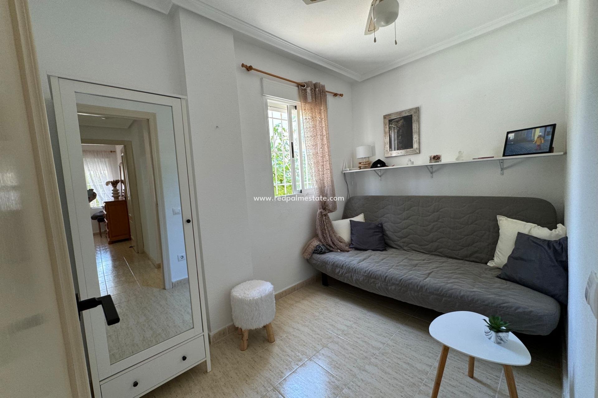 Videresalg - Bungalow -
Torrevieja - La Siesta - El Salado - Torreta