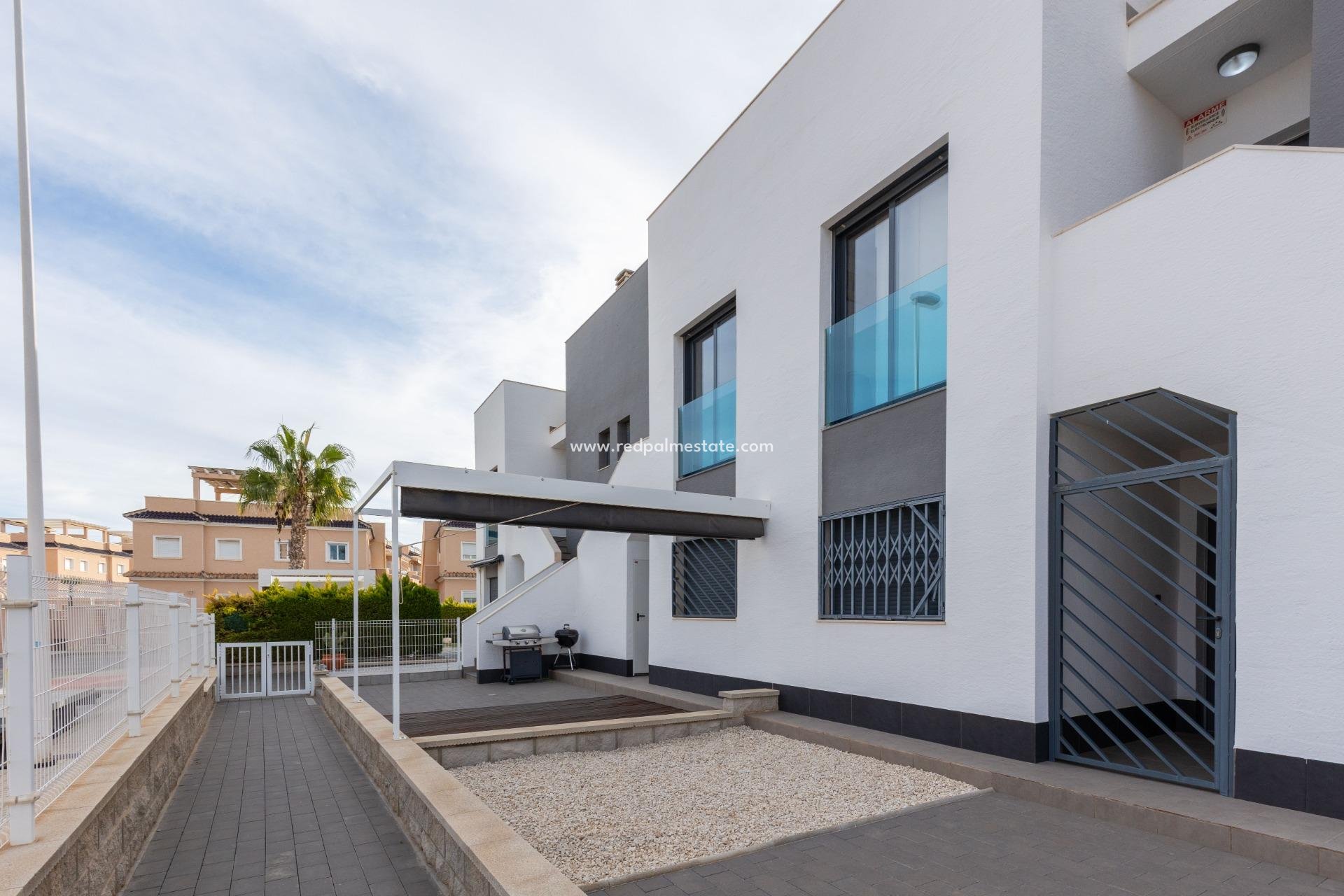 Videresalg - Bungalow -
Torrevieja - Los balcones