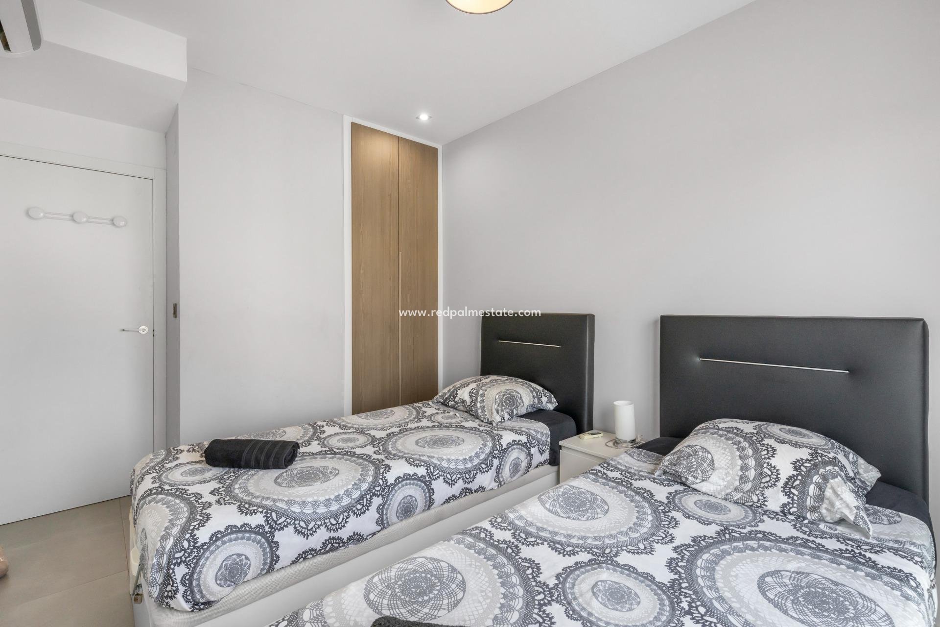 Videresalg - Bungalow -
Torrevieja - Los balcones