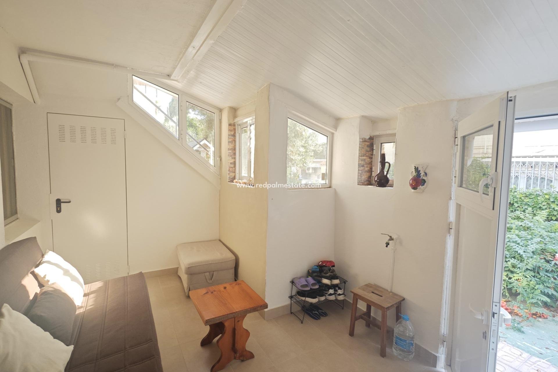 Videresalg - Bungalow -
Torrevieja - Playa del Cura