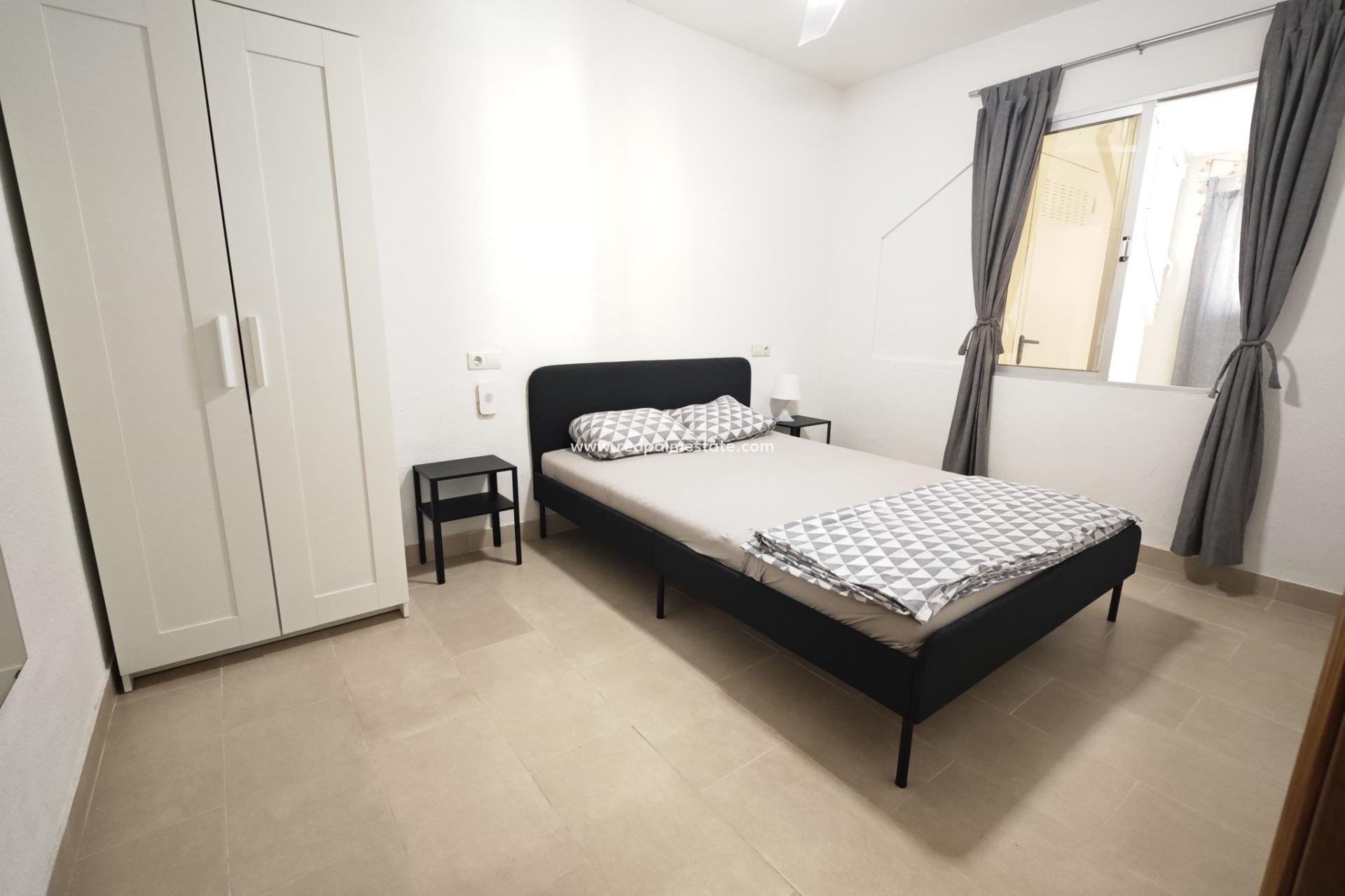 Videresalg - Bungalow -
Torrevieja - Playa del Cura