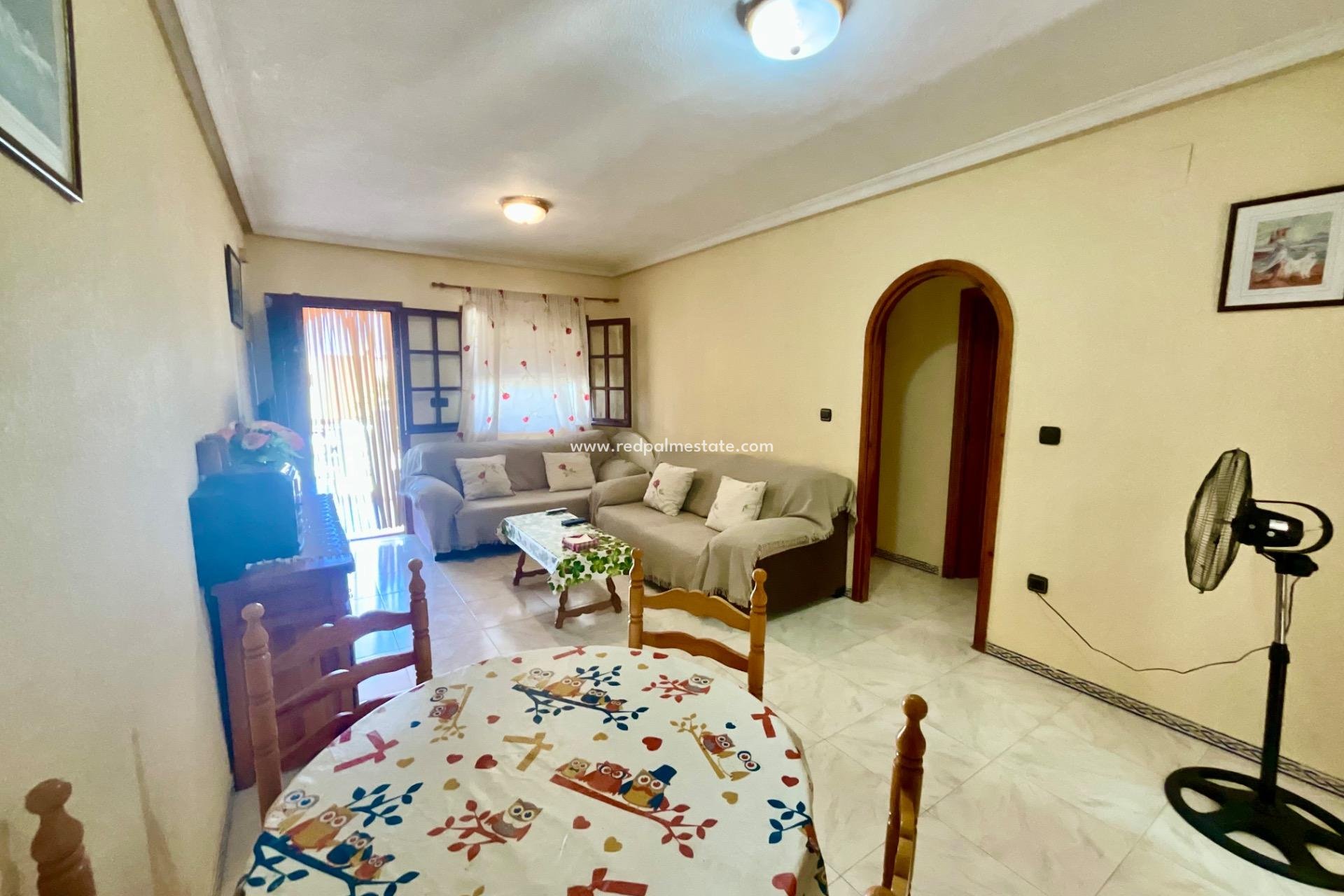 Videresalg - Bungalow -
Torrevieja - Torreblanca