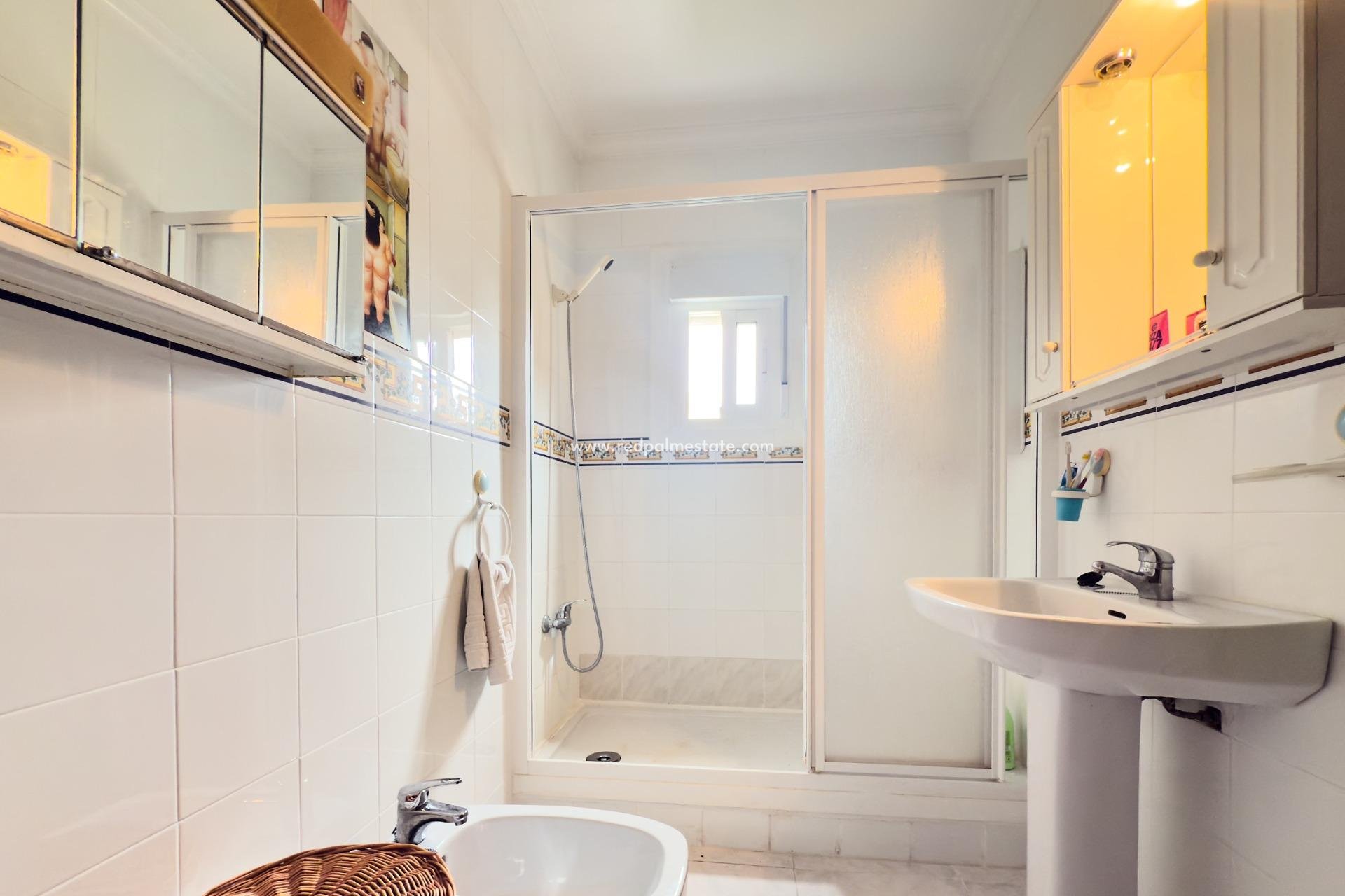 Videresalg - Bungalow -
Torrevieja - Torreblanca