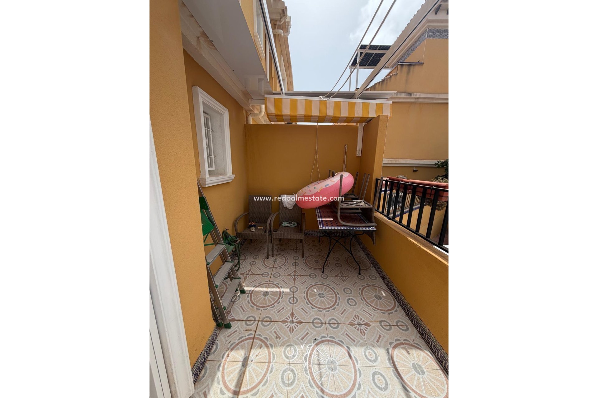 Videresalg - Bungalow -
Torrevieja - Zona Los Frutales