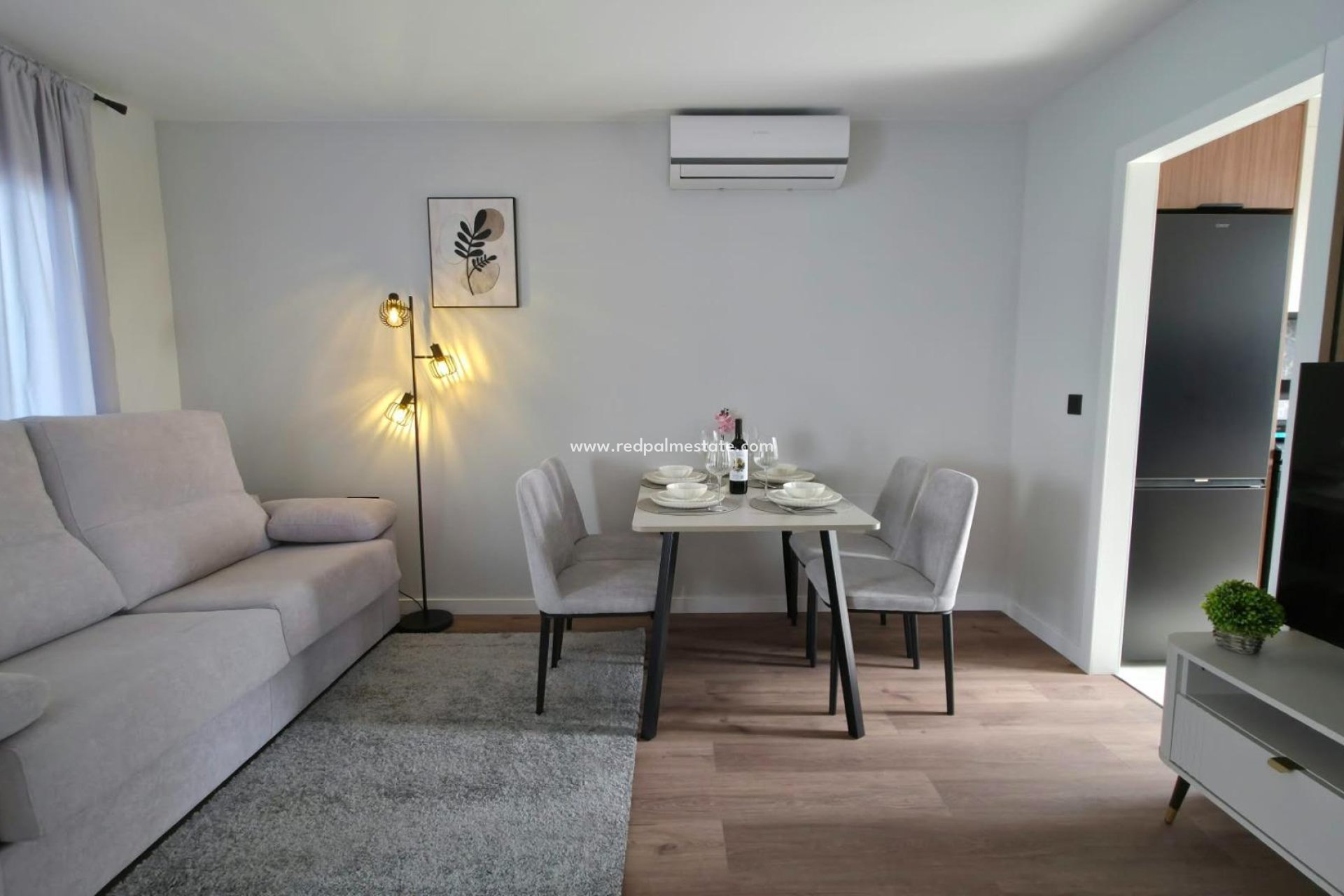 Videresalg - Bungalow -
Torrevieja - Zona Los Frutales