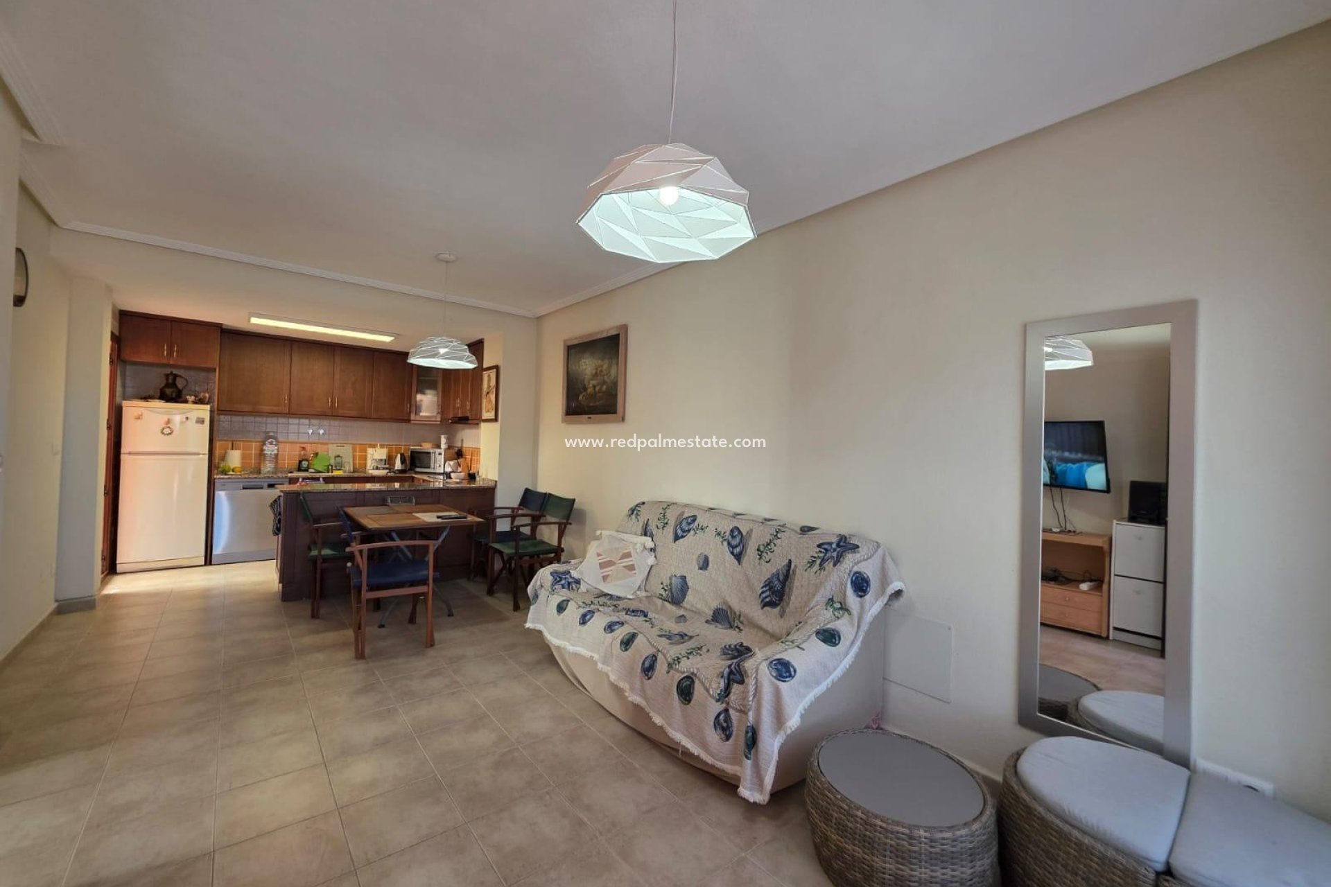 Videresalg - Bungalow -
Torrevieja - Zona Los Frutales