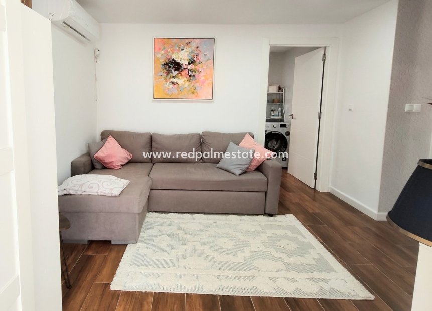 Videresalg - Bungalow -
Torrevieja