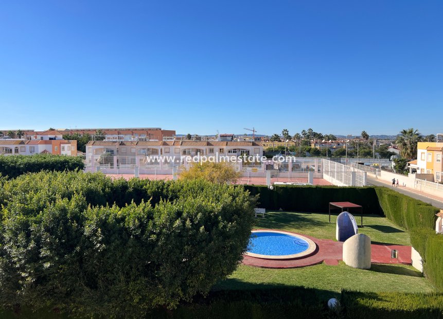 Videresalg - Bungalow -
Torrevieja