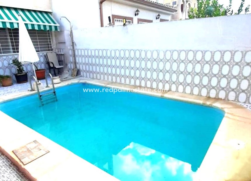 Videresalg - Bungalow -
Torrevieja