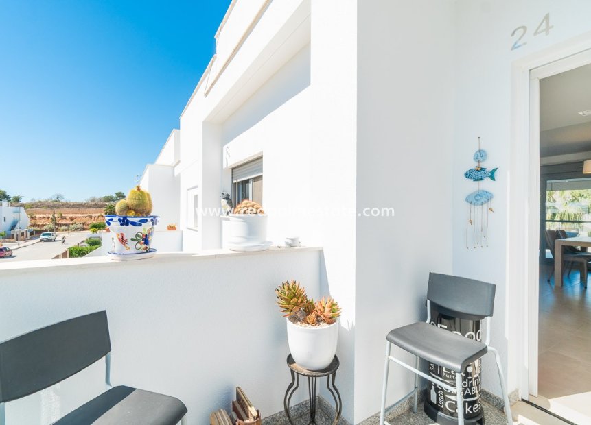 Videresalg - Bungalow -
Vistabella Golf Entre Naranjos - Inland