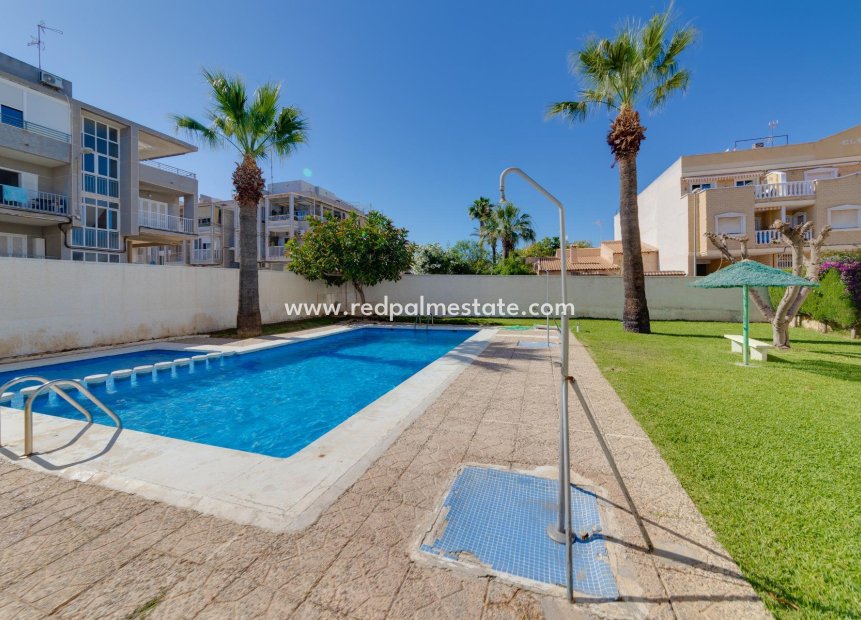 Videresalg - Byhus -
Torrevieja - Calas blanca