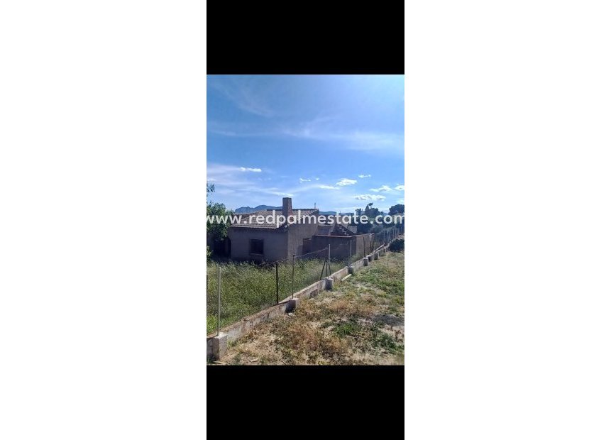 Videresalg - Finca / Landeiendom -
Albatera - Inland