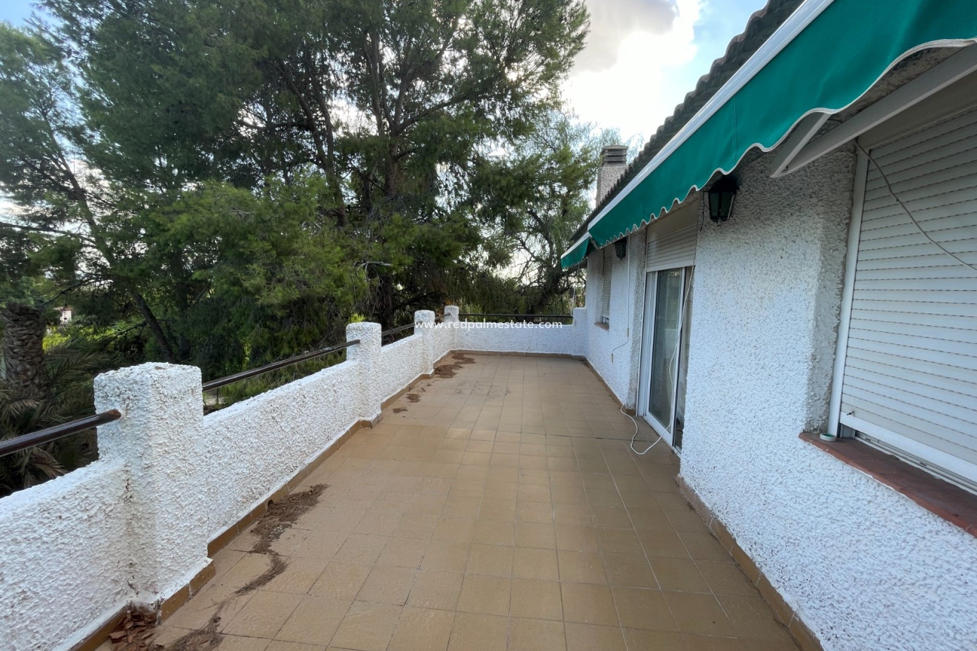 Videresalg - Finca / Landeiendom -
Albatera - Inland