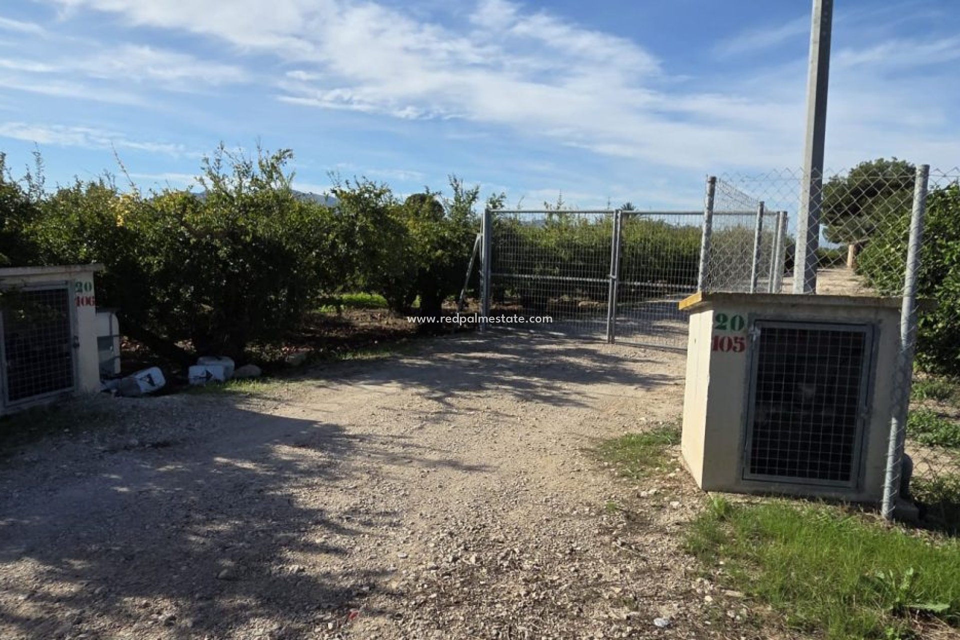 Videresalg - Finca / Landeiendom -
Albatera - Inland