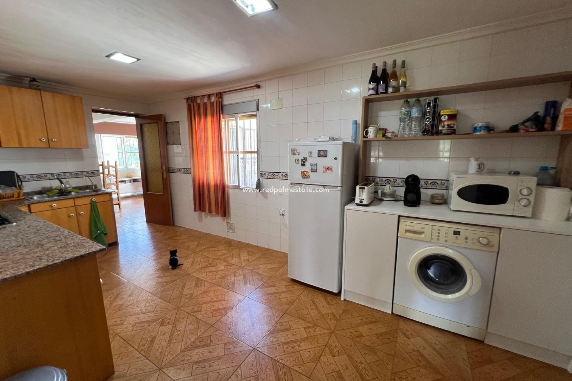 Videresalg - Finca / Landeiendom -
Algueña - Inland