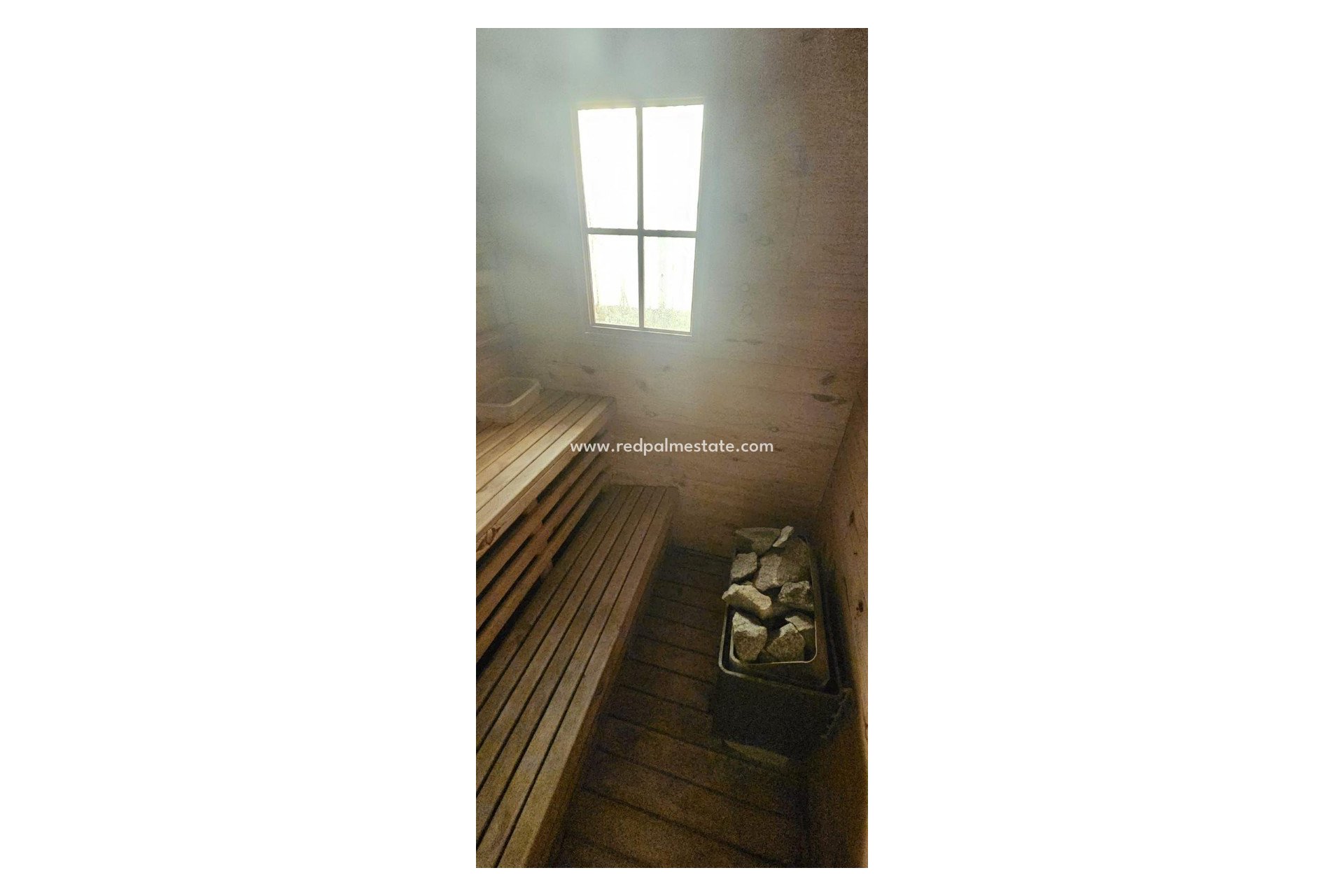 Videresalg - Finca / Landeiendom -
Algueña - Inland