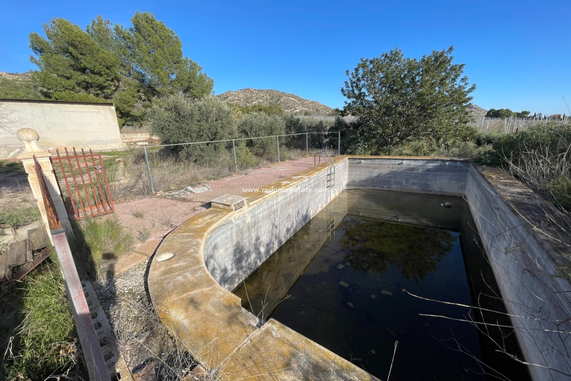 Videresalg - Finca / Landeiendom -
Aspe - Inland