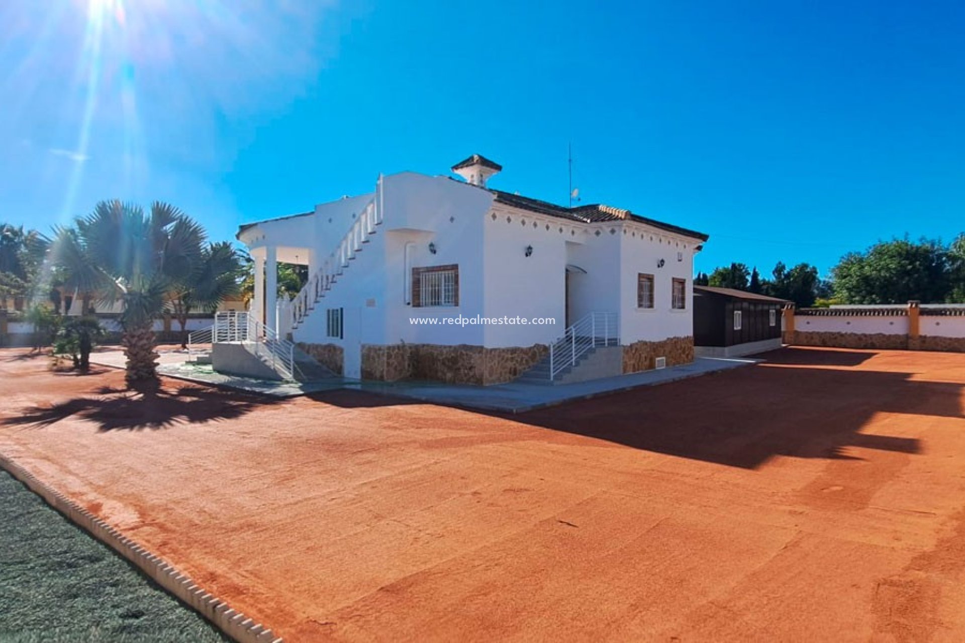 Videresalg - Finca / Landeiendom -
Catral