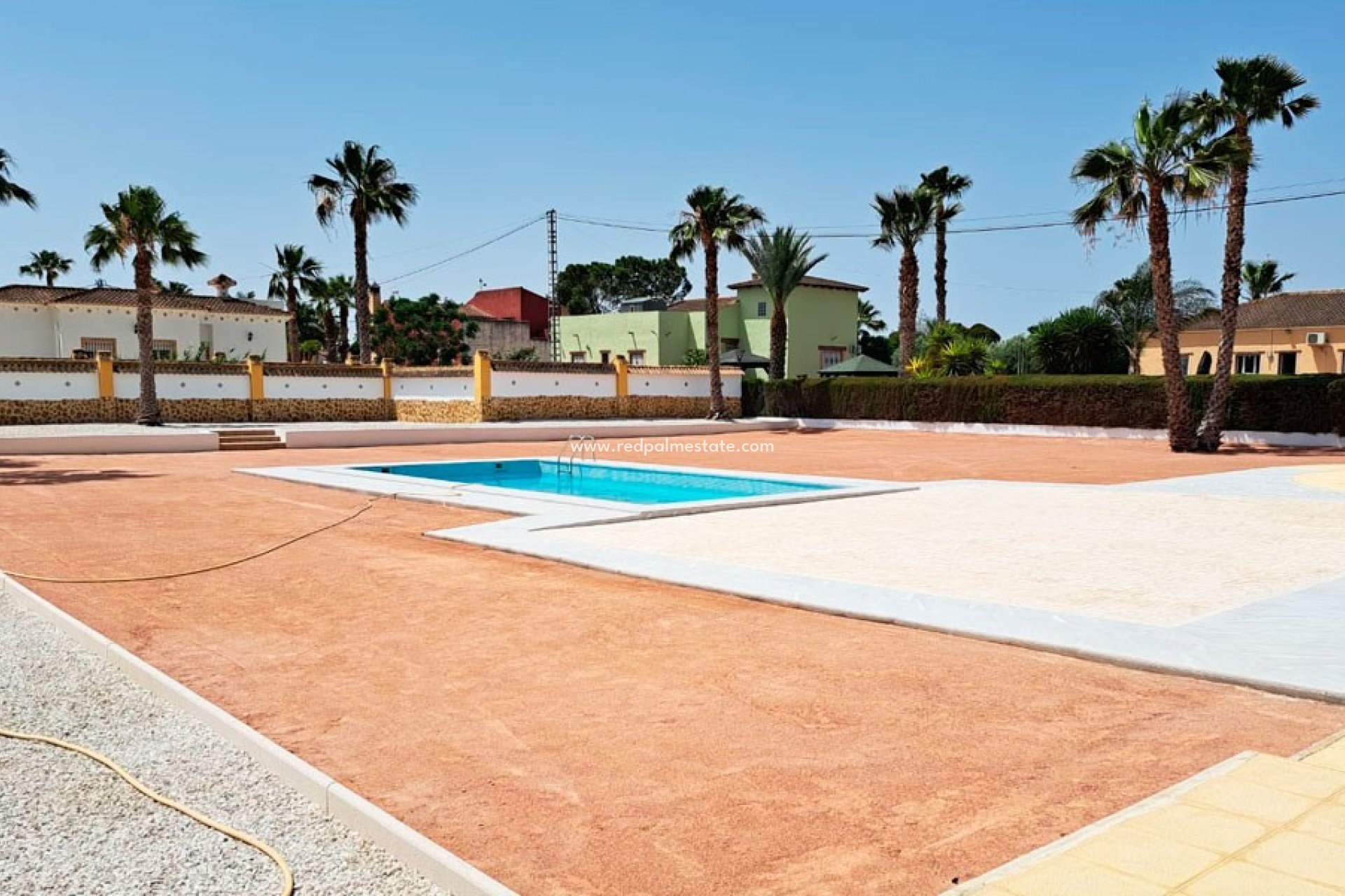 Videresalg - Finca / Landeiendom -
Catral