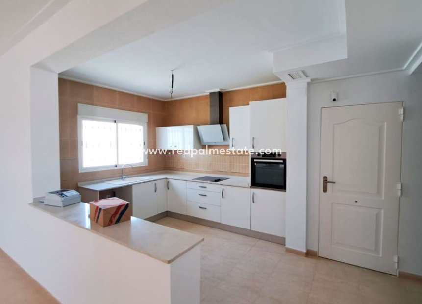 Videresalg - Finca / Landeiendom -
Catral