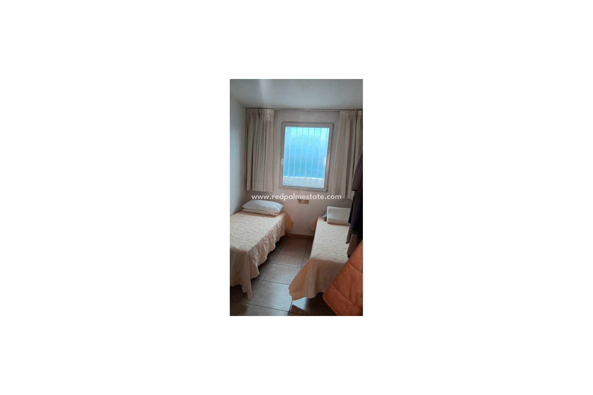 Videresalg - Finca / Landeiendom -
Cautivador - Inland