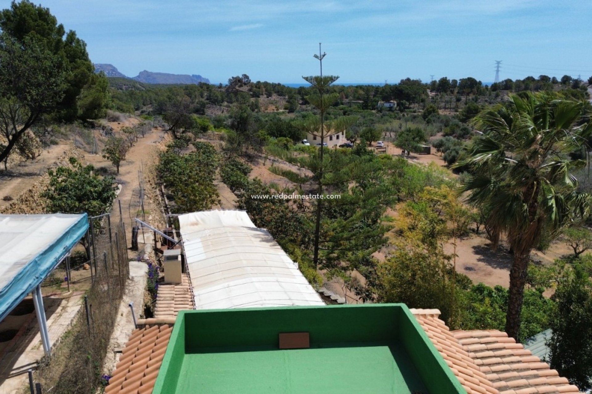 Videresalg - Finca / Landeiendom -
Cautivador - Inland