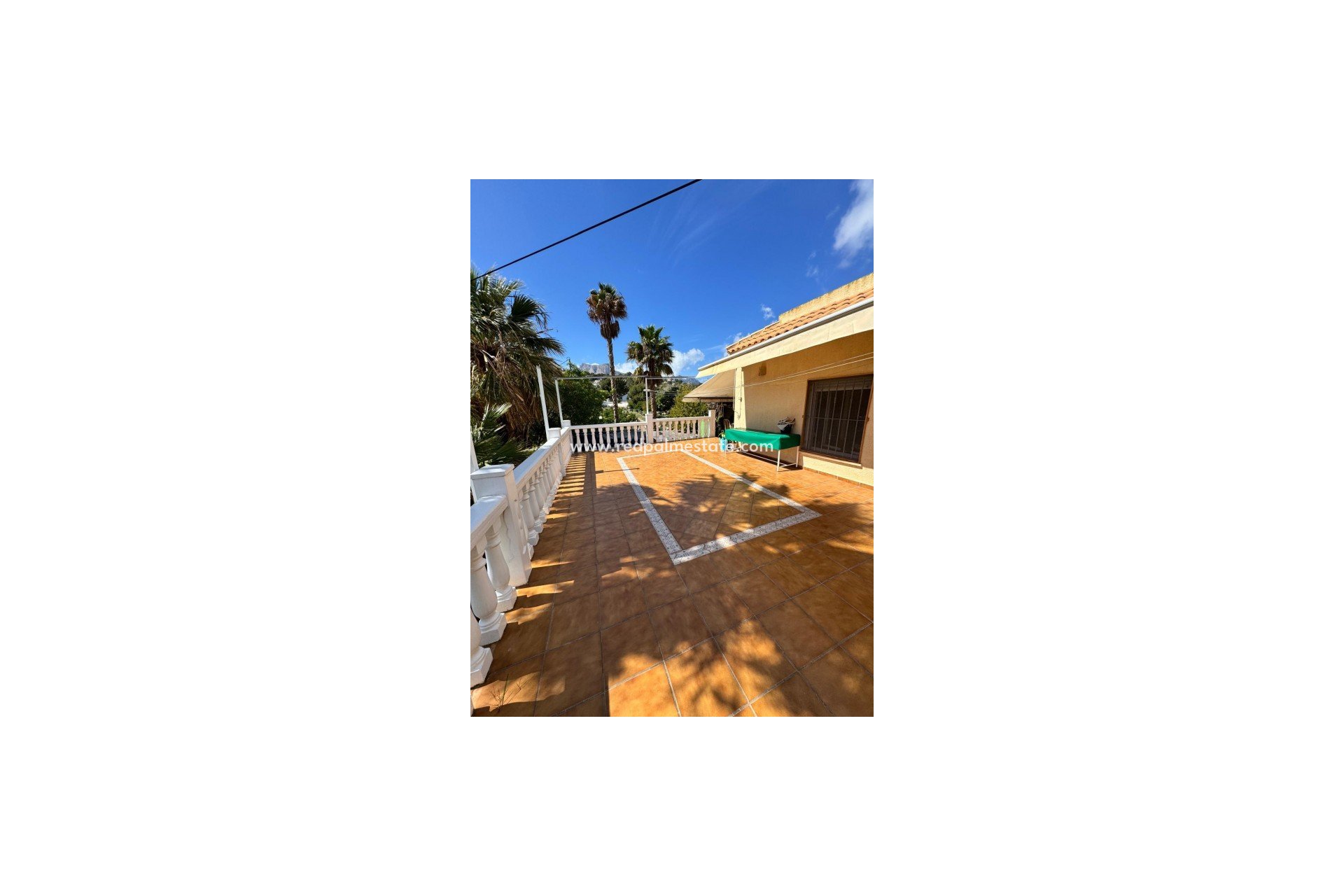 Videresalg - Finca / Landeiendom -
Cautivador - Inland