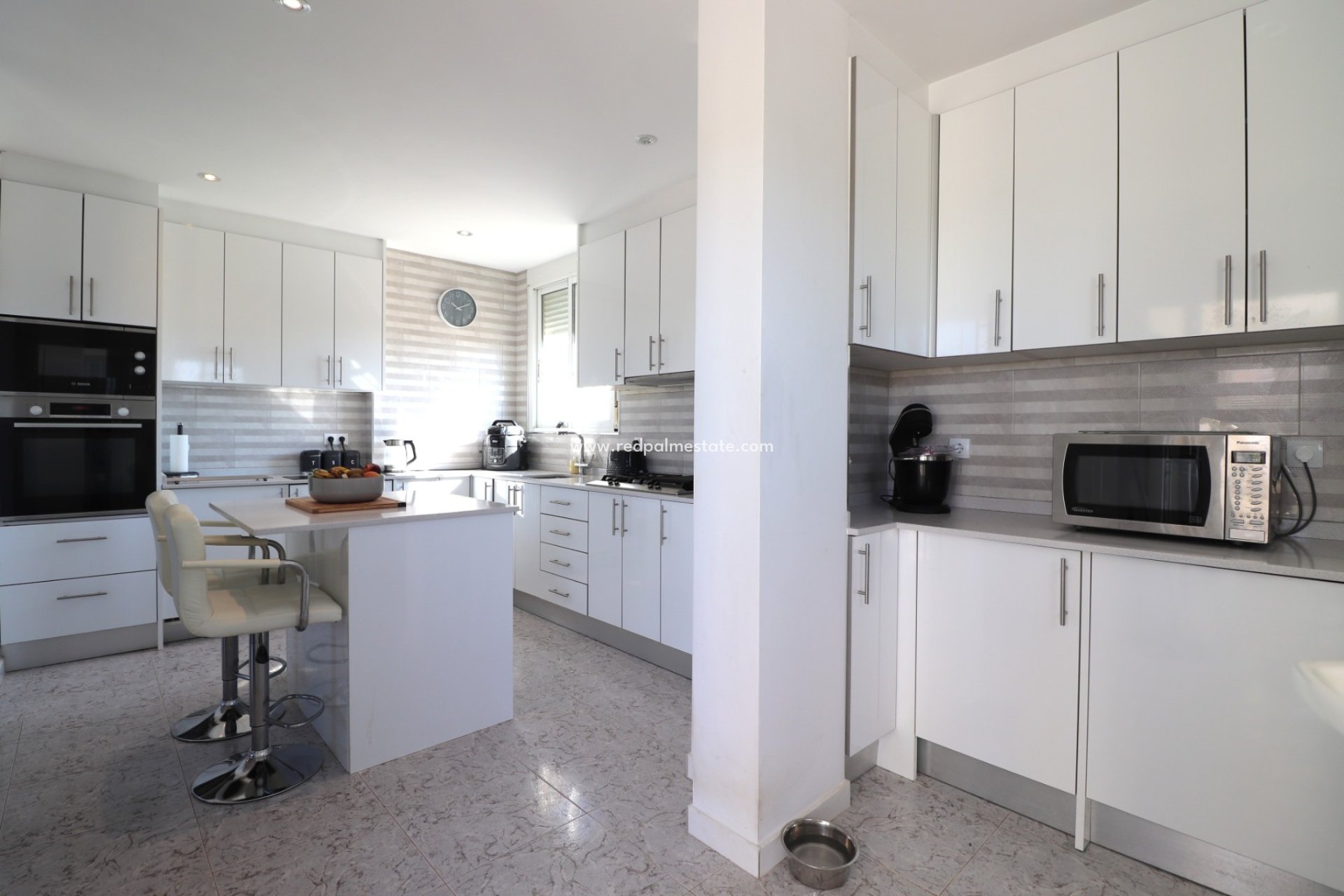 Videresalg - Finca / Landeiendom -
Cox - Callosa de Segura