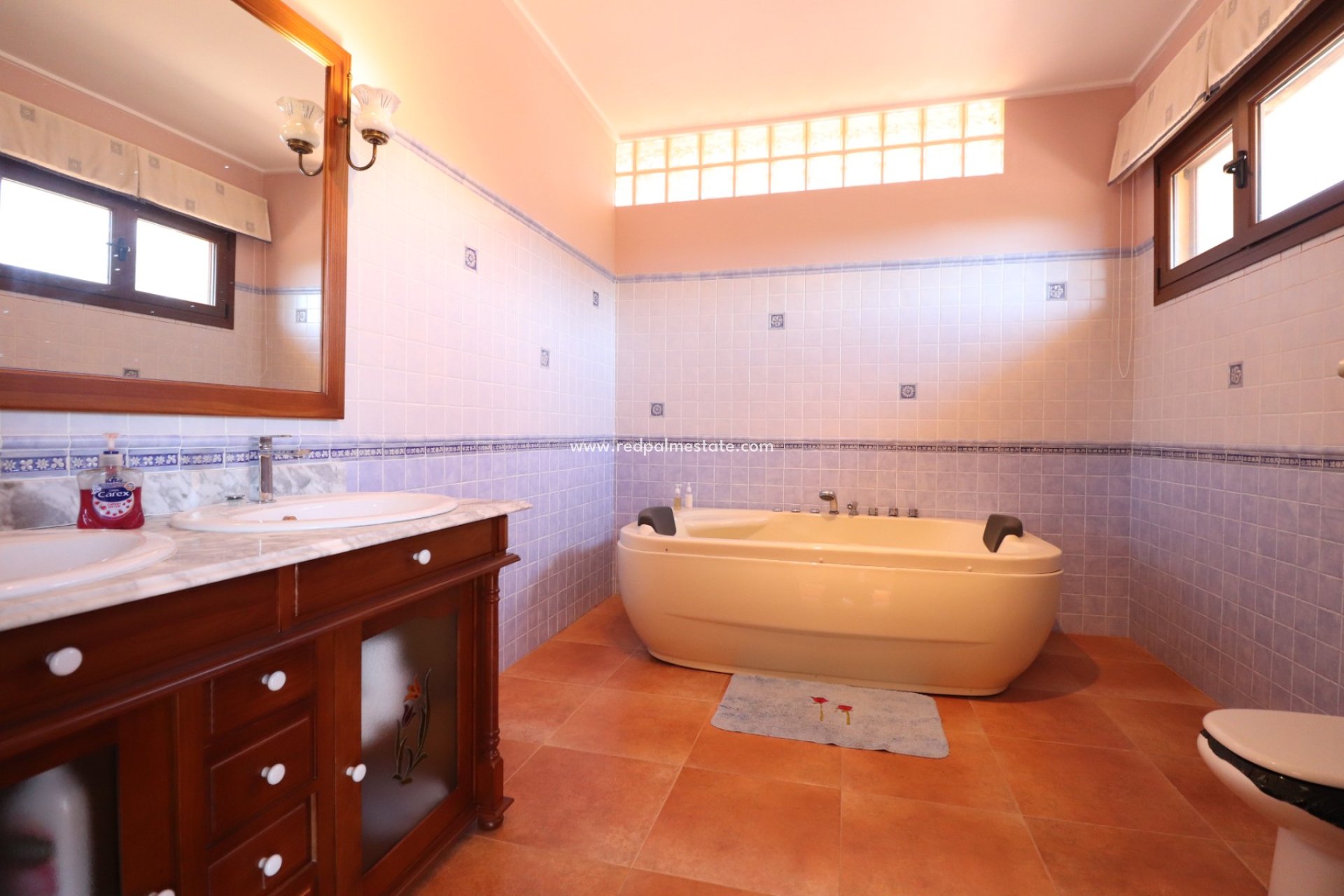 Videresalg - Finca / Landeiendom -
Cox - Callosa de Segura