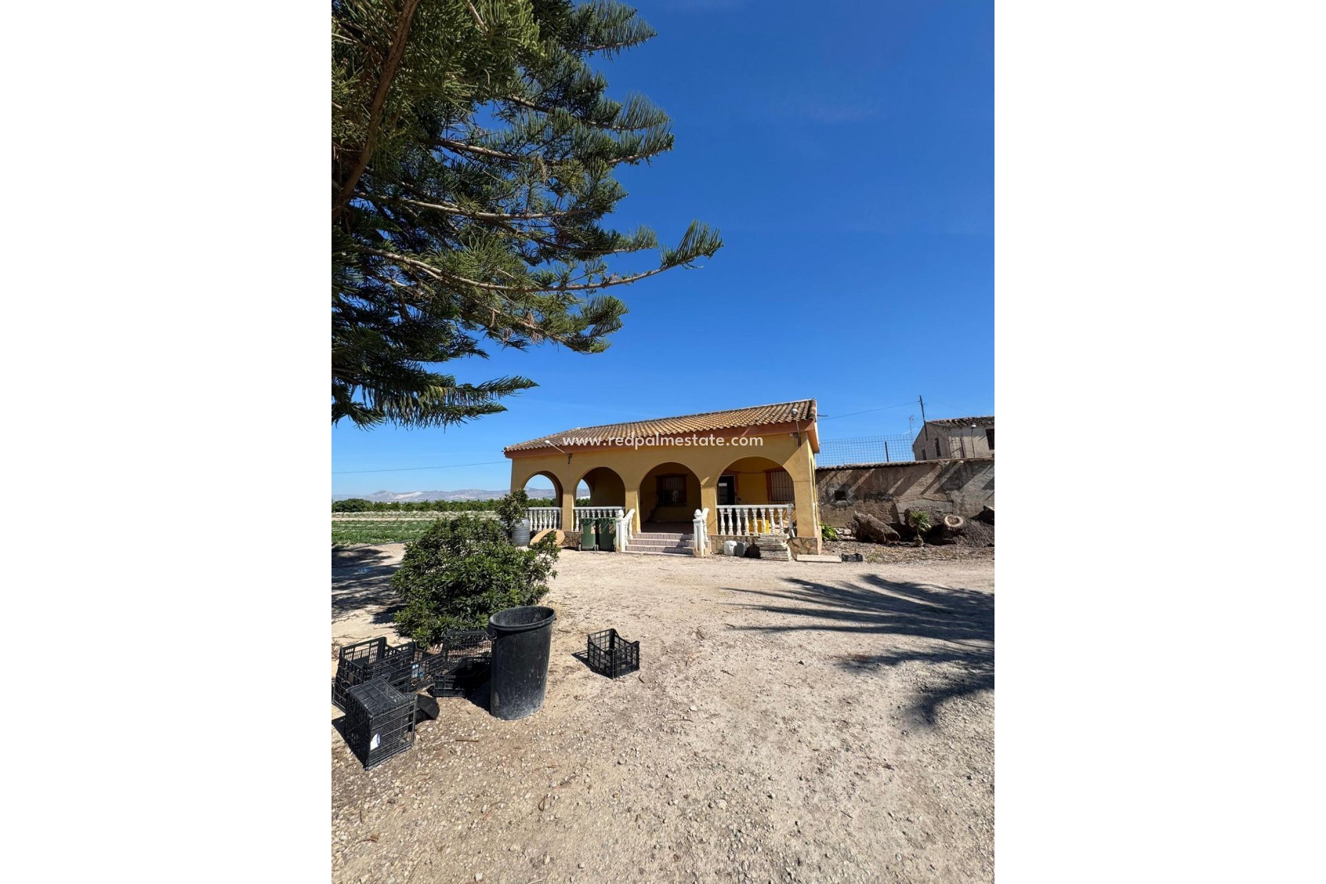 Videresalg - Finca / Landeiendom -
Cox - Granja de Rocamora