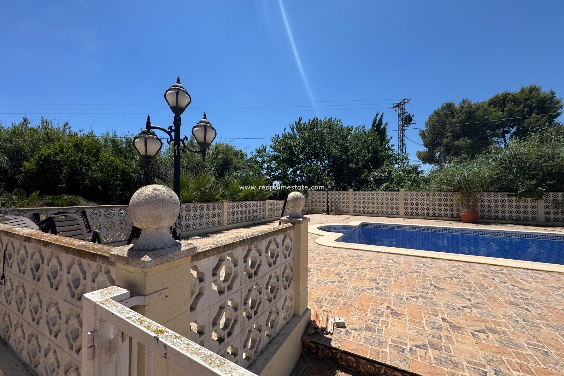 Videresalg - Finca / Landeiendom -
Dolores