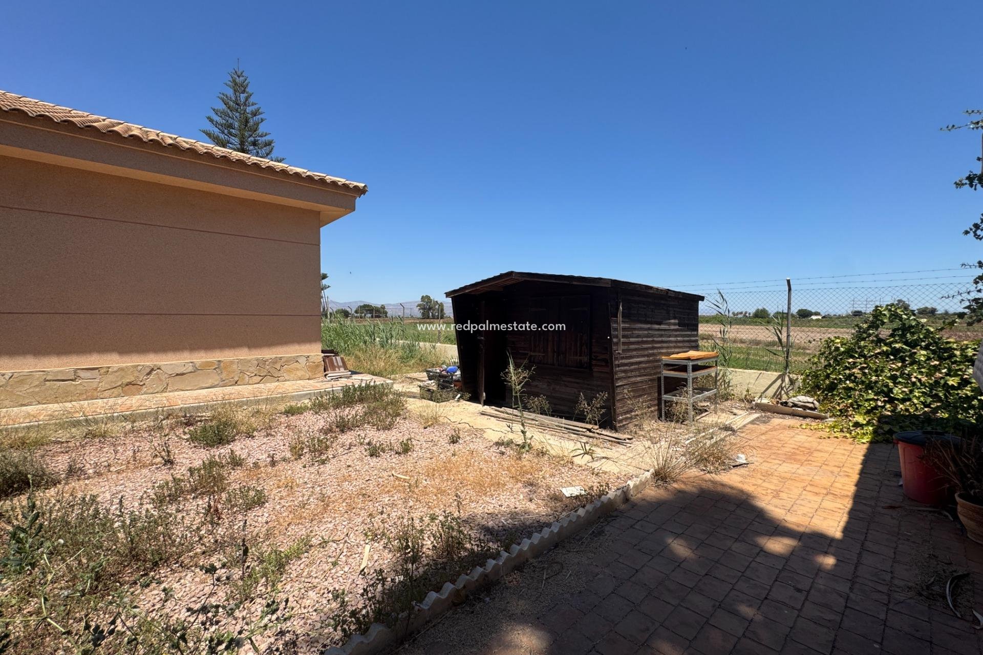 Videresalg - Finca / Landeiendom -
Dolores