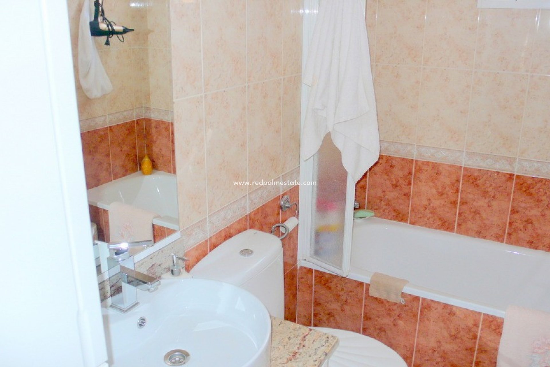 Videresalg - Finca / Landeiendom -
Dolores