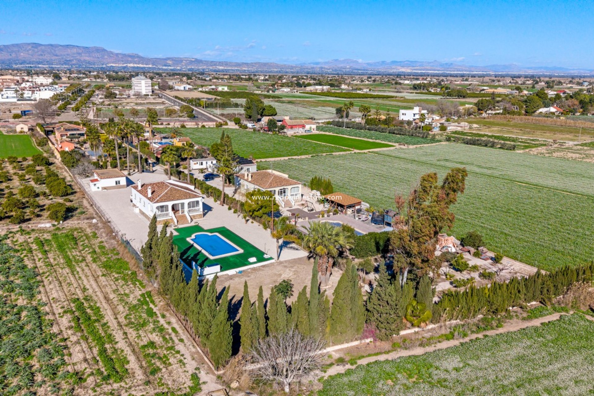 Videresalg - Finca / Landeiendom -
Dolores