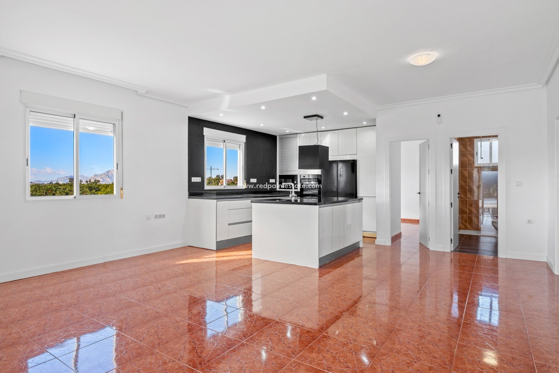 Videresalg - Finca / Landeiendom -
Dolores