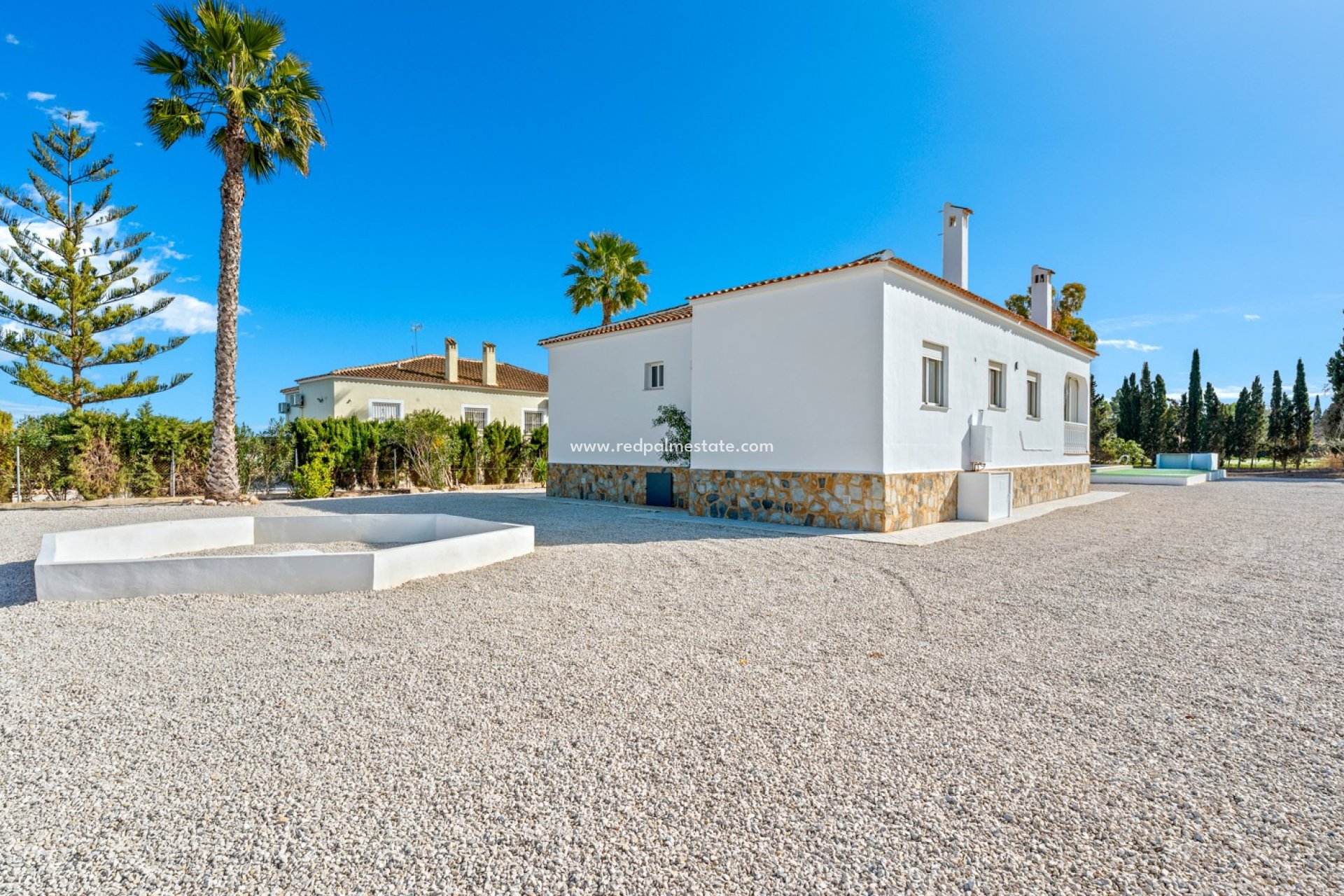 Videresalg - Finca / Landeiendom -
Dolores