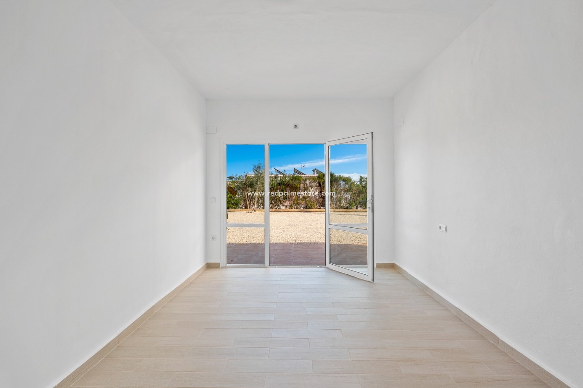 Videresalg - Finca / Landeiendom -
Dolores