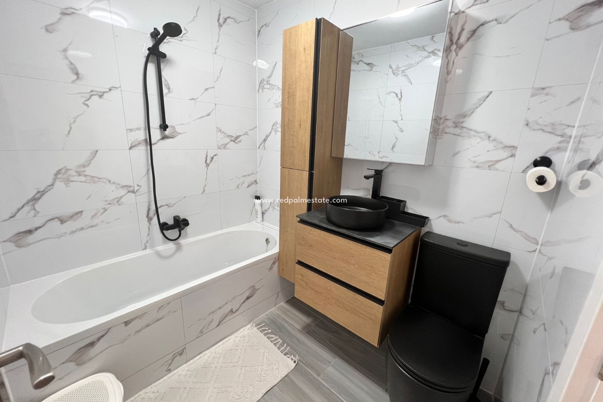 Videresalg - Finca / Landeiendom -
Elche - Inland