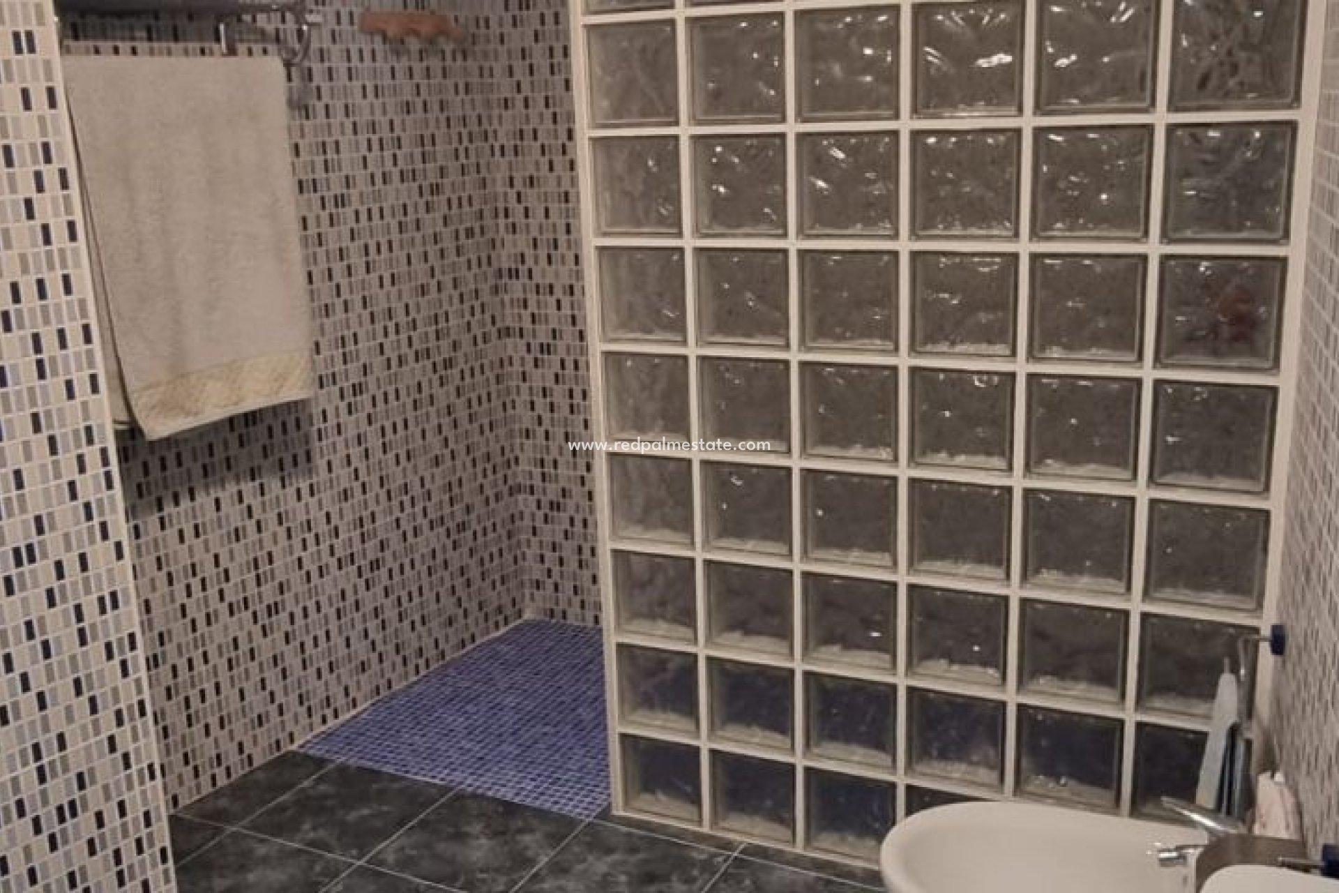 Videresalg - Finca / Landeiendom -
Hondón de las Nieves - Inland