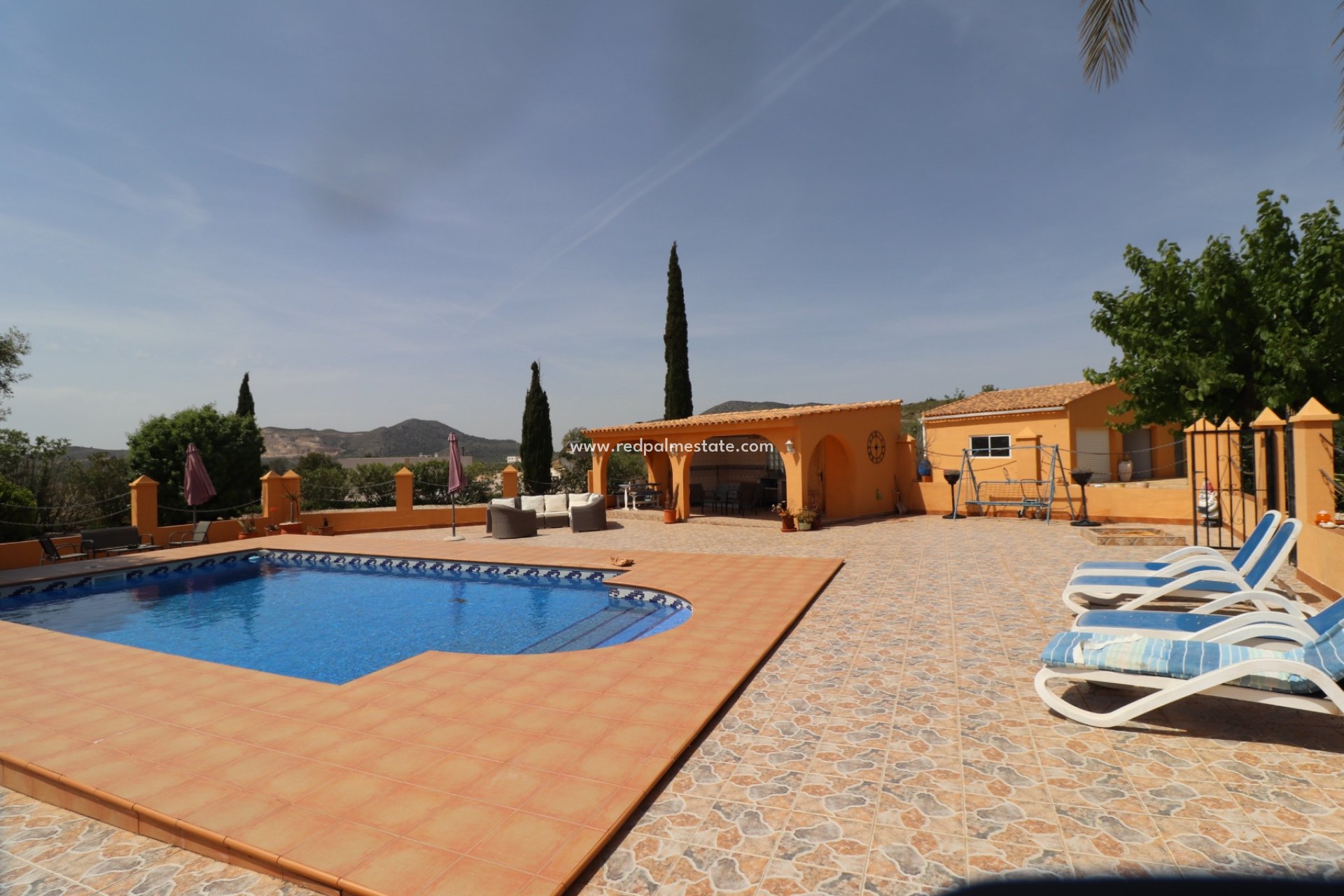 Videresalg - Finca / Landeiendom -
Hondón de las Nieves - Inland