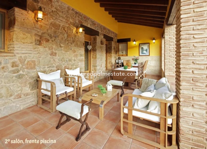 Videresalg - Finca / Landeiendom -
Jalón - Inland