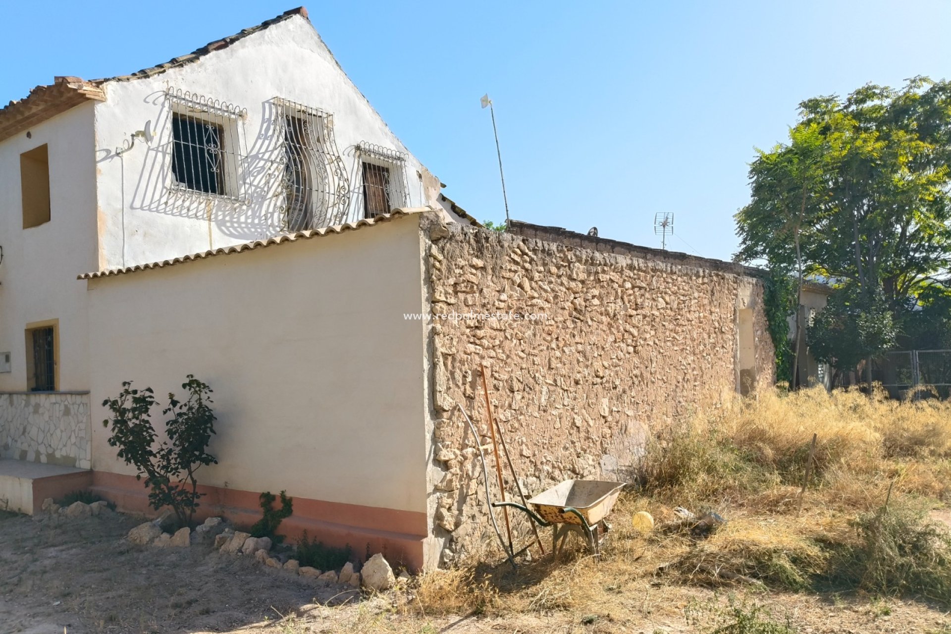 Videresalg - Finca / Landeiendom -
La Romana - Inland